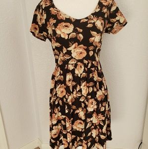 BLACK FLORAL DRESS